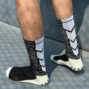 Non-slip soccer socks, upgraded and thickened; mid-tube arrow-patterned socks with non-slip adhesive dots.